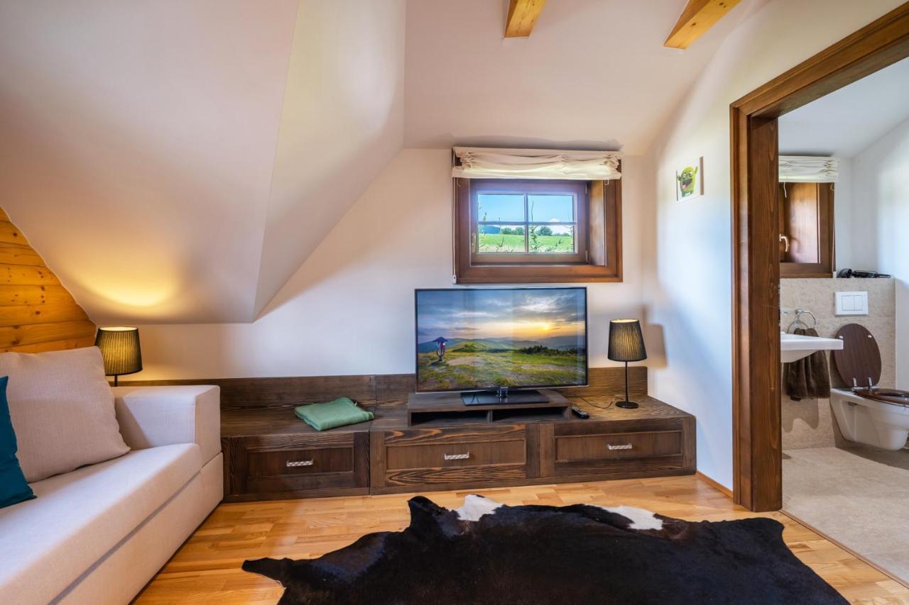 Wellness Drevenica Zuberec, 3 Apartmany, 2 Studia, Tatranske Stity Z Terasy Eksteriør bilde